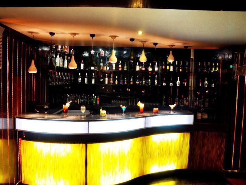 Hotel Bonsejour Пондичери Екстериор снимка